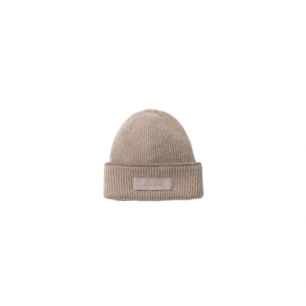 Jacquemus The Gros Grain Beanie in Beige | Beanies | Coveti