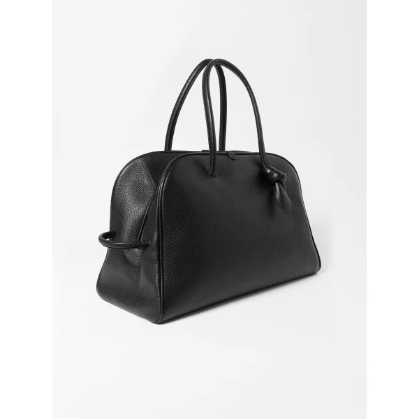 black tote bag
