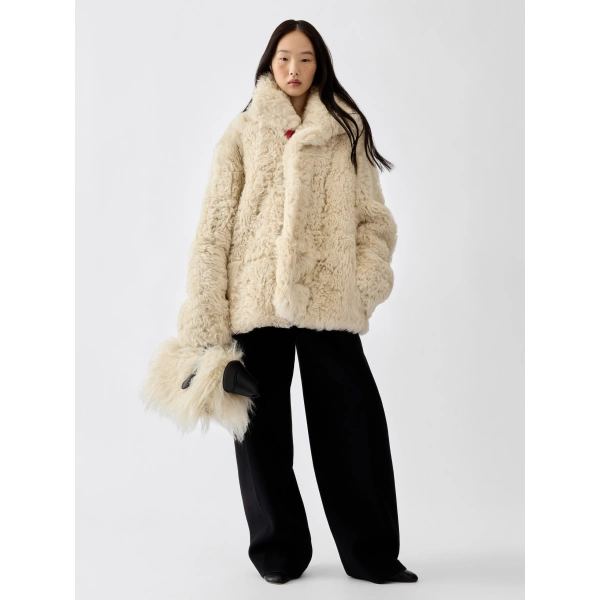 Jacquemus The Mouton Peacoat in Off-White | Leather Coats | Coveti