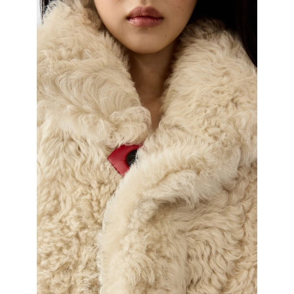 Jacquemus The Mouton Peacoat in Off-White | Leather Coats | Coveti