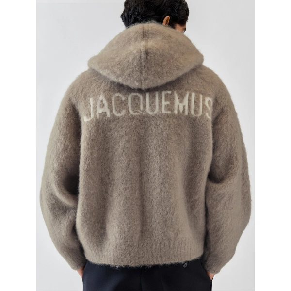 Jacquemus The Nuvola Zipped Cardigan in Light Taupe | Cardigan | Coveti