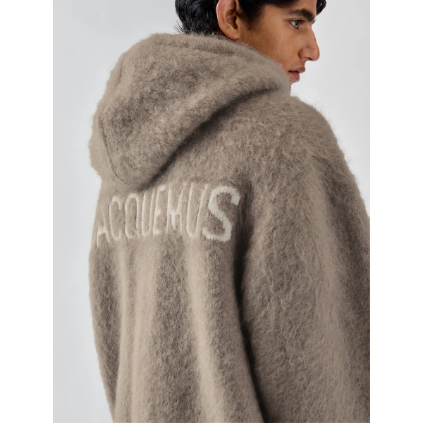 Jacquemus The Nuvola Zipped Cardigan in Light Taupe | Cardigan | Coveti
