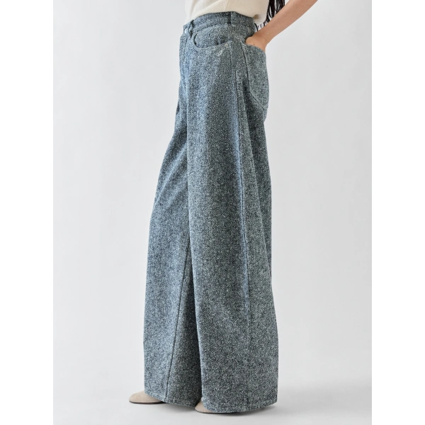 Jacquemus The Ovalo De-Nimes Denim Pants in Blue | Denim | Coveti