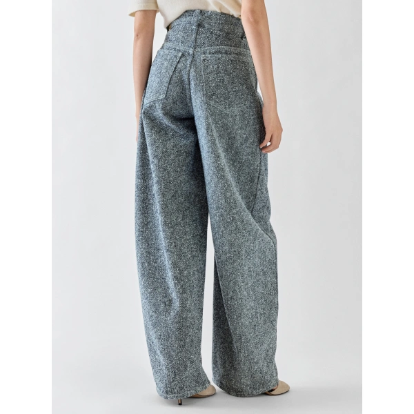 Jacquemus The Ovalo De-Nimes Denim Pants in Blue | Denim | Coveti