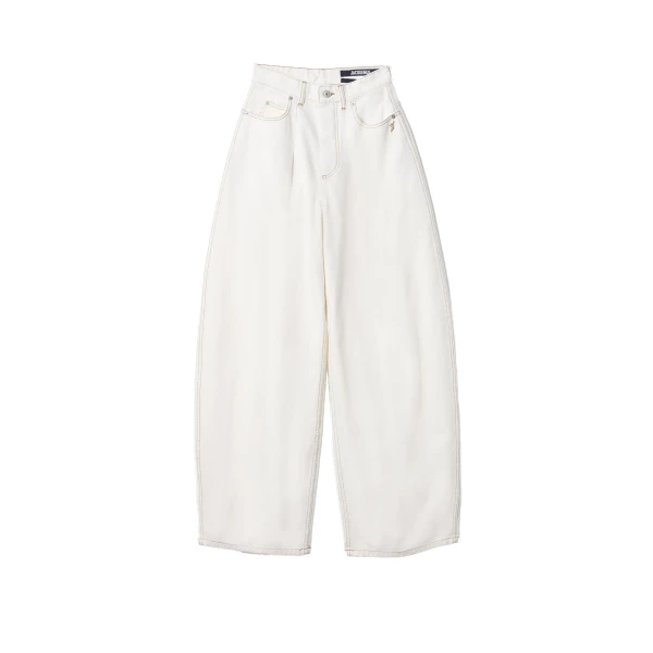 The Ovalo De-Nimes Denim Pants in Off-White and Tabac