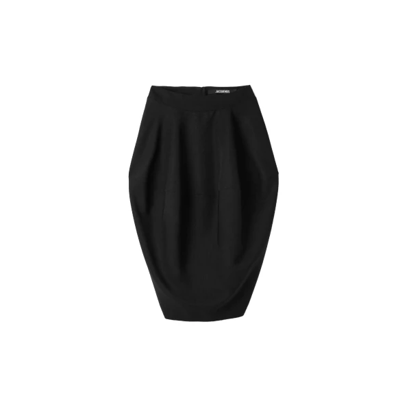 The Ovalo Skirt in Black