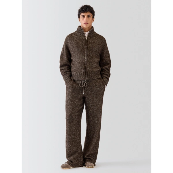 Jacquemus The Pilu Sweatpants in Brown | Sweatpants | Coveti