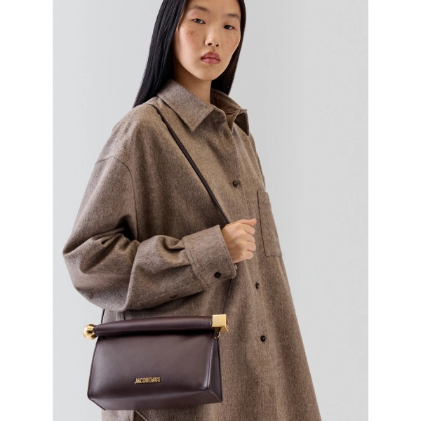 Jacquemus The Rond Carre Bag in Midnight Brown | Clutch Bags | Coveti