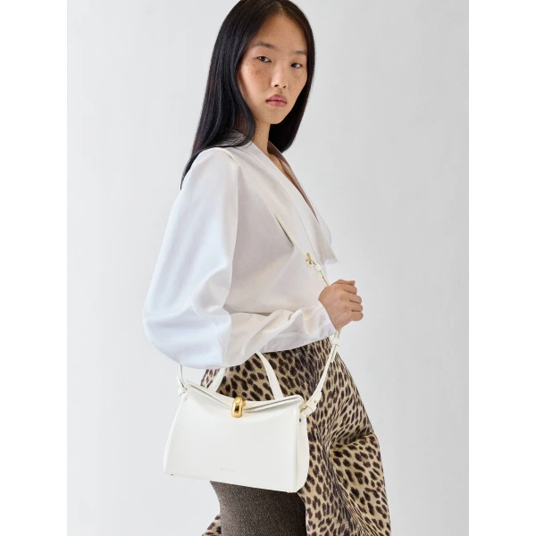 white Jacquemus shoulder bag