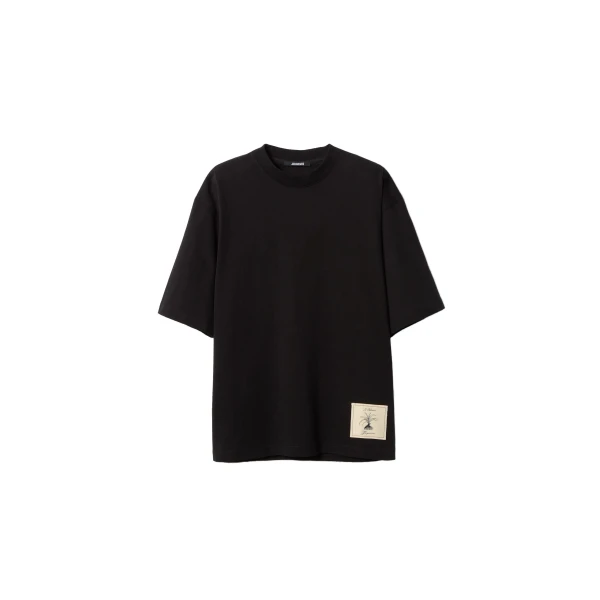 The Torneo Short-Sleeve T-Shirt in Black