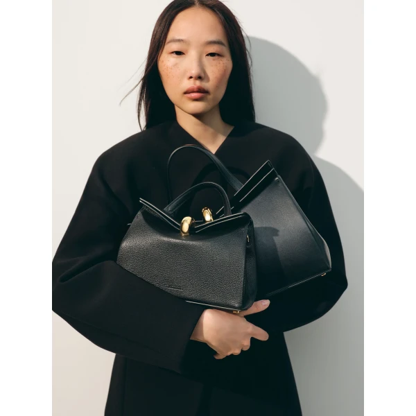 black Jacquemus shoulder bag