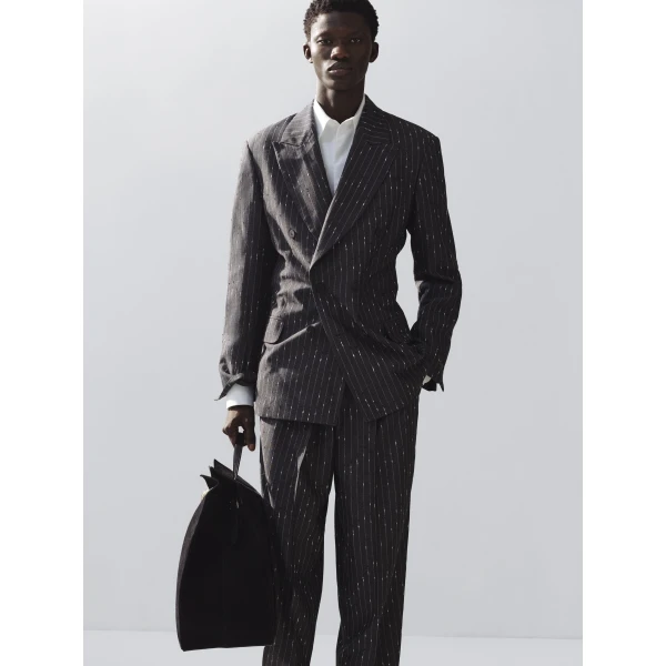 black Jacquemus tote bag