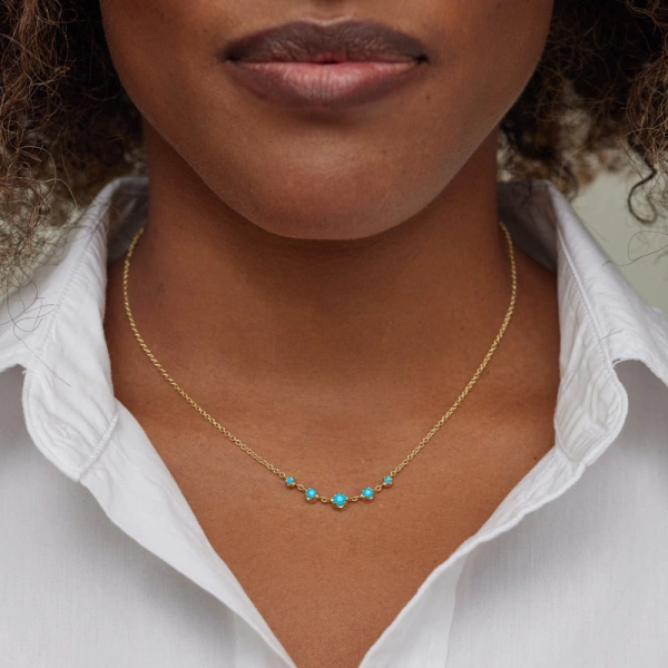 Jennifer Meyer 5 Illusion Set Graduated Turquoise Accent Necklace in 18K Yellow Gold | Fine Necklaces | Coveti