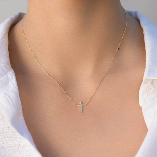 Jennifer Meyer Cross Necklace in 18K Yellow Gold | Fine Necklaces | Coveti