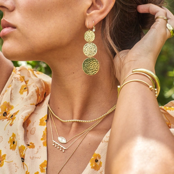 Jennifer Meyer Graduated Hammered Disc Earrings in 18K Yellow Gold | Fine Earrings | Coveti