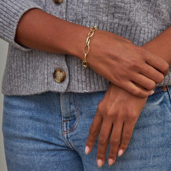Jennifer Meyer Large Edith Link Bracelet in 18K Yellow Gold | Fine Bracelets | Coveti