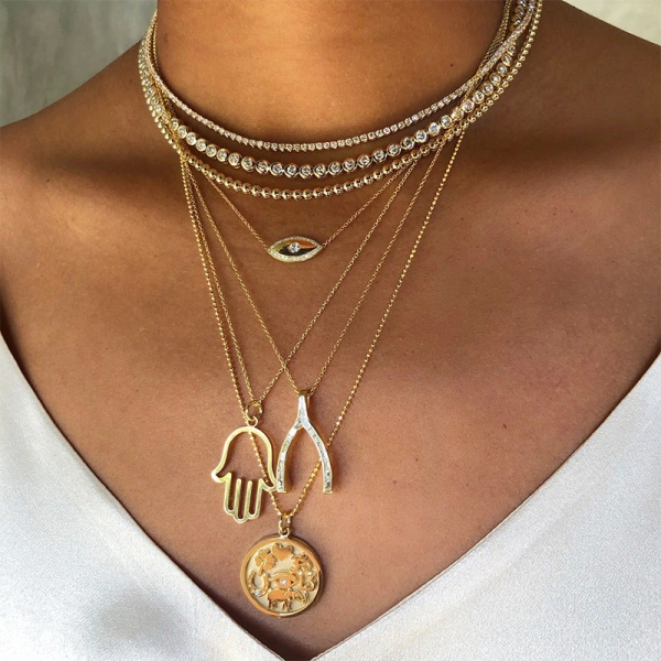 Jennifer Meyer Large Hamsa Necklace in 18K Yellow Gold | Fine Necklaces | Coveti