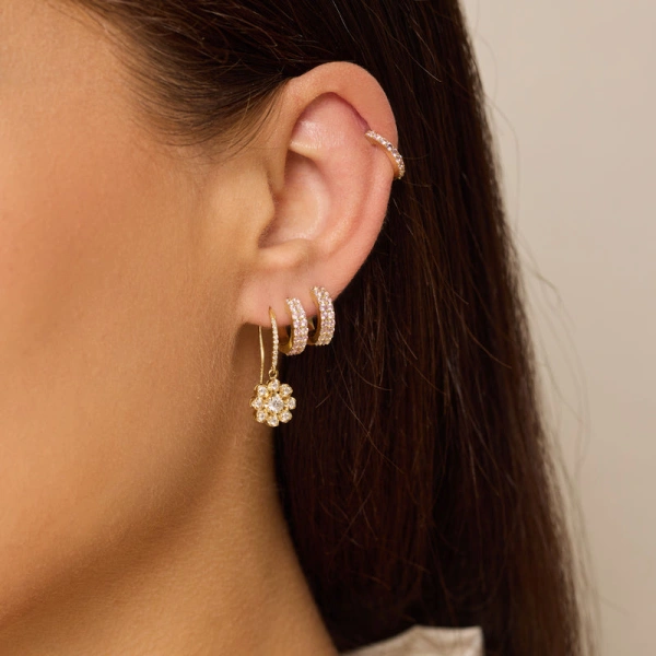 Jennifer Meyer Large Illusion Set Diamond Flower Earrings in 18K Yellow Gold | Fine Earrings | Coveti