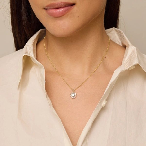 Jennifer Meyer Large Morganite Flower Necklace with Aquamarine Center in 18K Yellow Gold | Fine Necklaces | Coveti