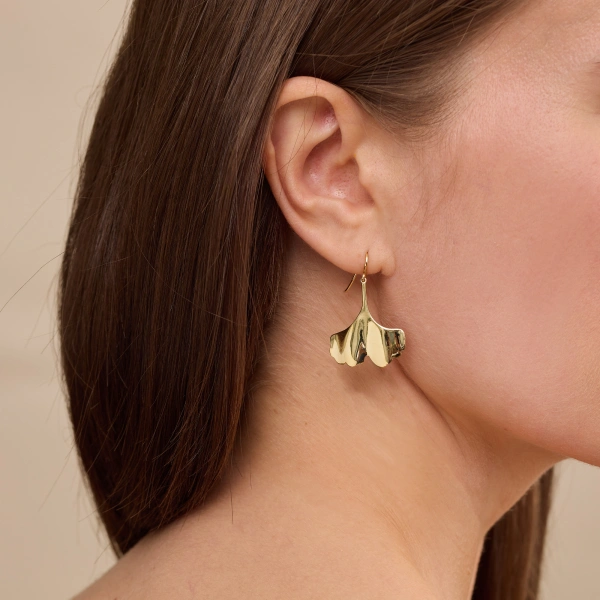Jennifer Meyer Luxe Ginkgo Leaf Earrings in 18K Yellow Gold | Fine Earrings | Coveti