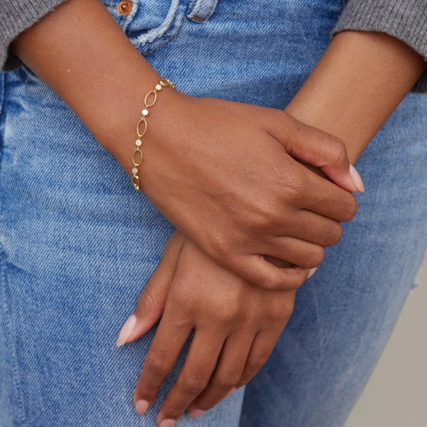 Jennifer Meyer Medium Edith Link Bracelet with Diamond Bezel Accents in 18K Yellow Gold | Fine Bracelets | Coveti