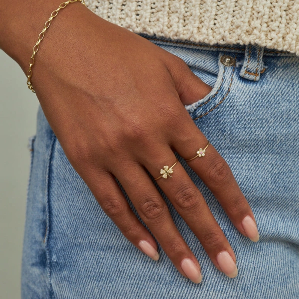 Jennifer Meyer Mini Diamond Flower Ring with Pink Sapphire Center in 18K Yellow Gold | Fine Rings | Coveti