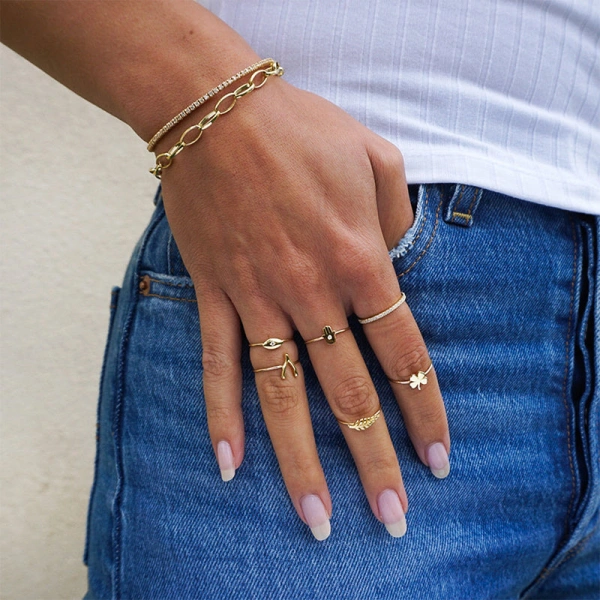 Jennifer Meyer Mini Leaf Ring in 18K Yellow Gold | Fine Rings | Coveti