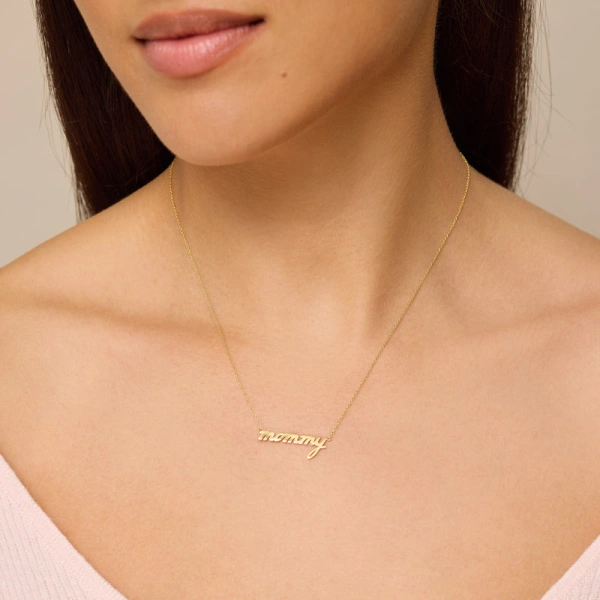 Jennifer Meyer Mommy Script Necklace in 18K Yellow Gold | Fine Necklaces | Coveti