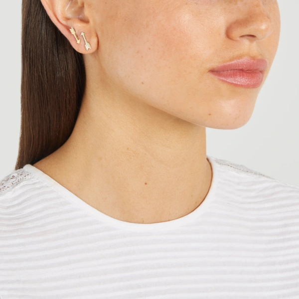 Jennifer Meyer Single Mini Arrow Stud in 18K Yellow Gold | Fine Earrings | Coveti