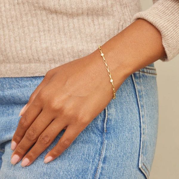 Jennifer Meyer Small Edith Link Bracelet with 5 Diamond Bezel Accents in 18K Yellow Gold | Fine Bracelets | Coveti