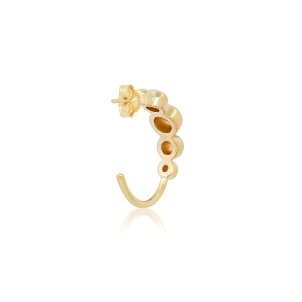 Jennifer Meyer Small Graduated Bezel Hoops in 18K Yellow Gold | Fine Earrings | Coveti