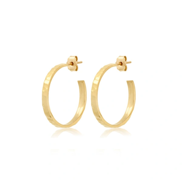 Jennifer Meyer Small Hammered Ellen Hoops in 18K Yellow Gold | Fine Earrings | Coveti
