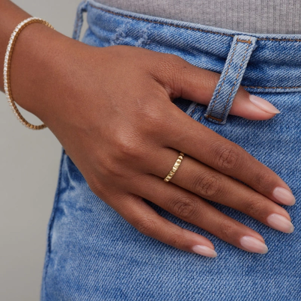 Jennifer Meyer Square Band in 18K Yellow Gold | Fine Rings | Coveti