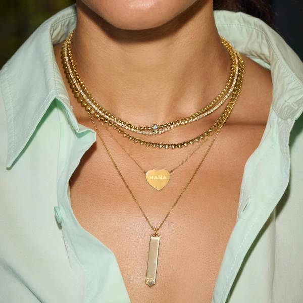 Jennifer Meyer Vertical Engravable Nameplate Pendant with Diamond Heart in 18K Yellow Gold | Fine Necklaces | Coveti