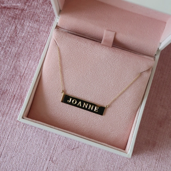 Jennifer Meyer Yellow Gold Engravable Nameplate Necklace in 18K Yellow Gold | Fine Necklaces | Coveti