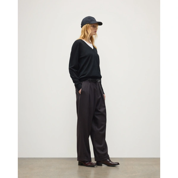 Johnstons of Elgin Beatrice Black Superfine Cashmere Jumper