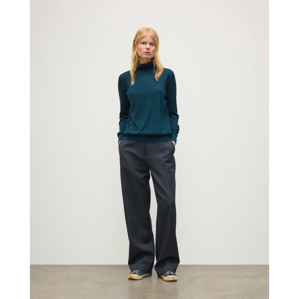 Johnstons of Elgin Beatrice Funnel Neck Green Superfine Cashmere Jumper