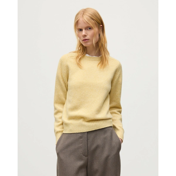 Johnstons of Elgin Blyth Yellow Lambswool Jumper
