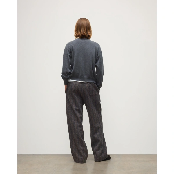 Johnstons of Elgin Clan Argyle Cashmere Jumper in Crane Grey