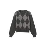Johnstons of Elgin Clan Argyle Cashmere Jumper in Mid Grey | Sweaters | Coveti