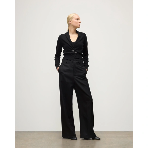 Johnstons of Elgin Crathie Black Shawl Cashmere Cardigan