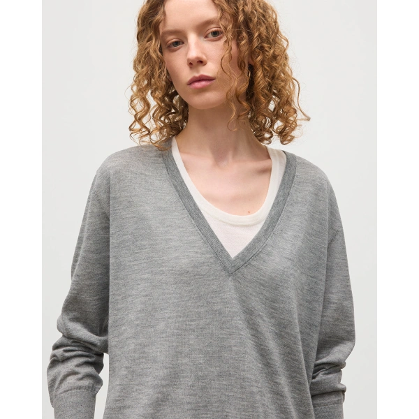 Johnstons of Elgin Elise Grey Long Superfine Cashmere Jumper