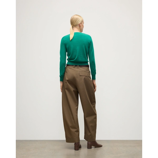Johnstons of Elgin Ella Bright Green Superfine Cashmere Scoop Neck Jumper