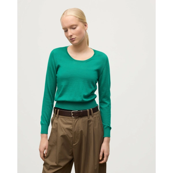 Johnstons of Elgin Ella Bright Green Superfine Cashmere Scoop Neck Jumper