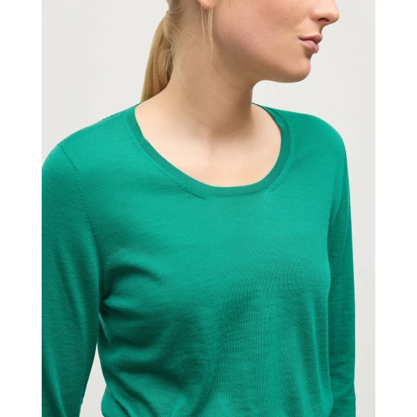 Johnstons of Elgin Ella Bright Green Superfine Cashmere Scoop Neck Jumper