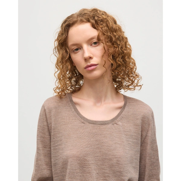 Johnstons of Elgin Ella Light Brown Superfine Cashmere Scoop Neck Jumper
