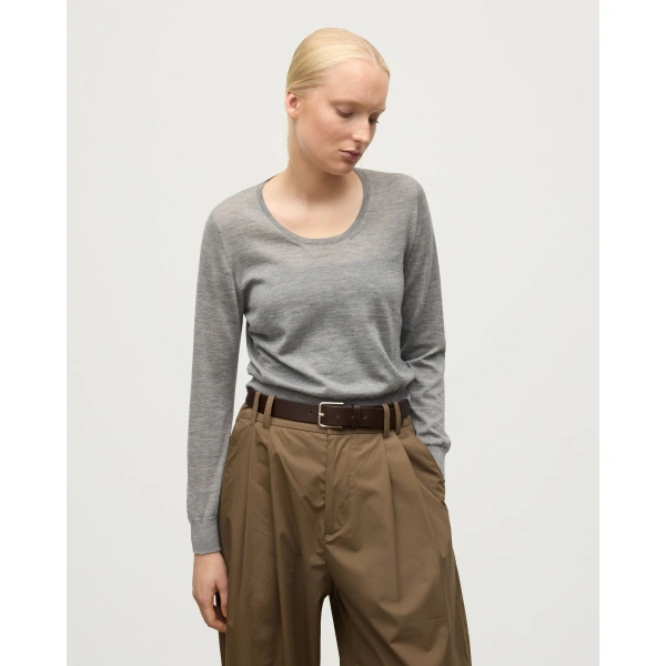 Johnstons of Elgin Ella Scoop Neck Superfine Cashmere Grey Jumper