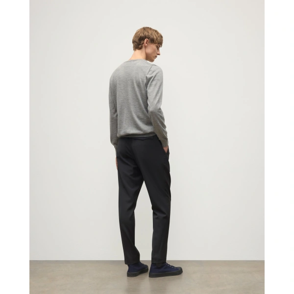Johnstons of Elgin Fin Grey Superfine Cashmere Jumper