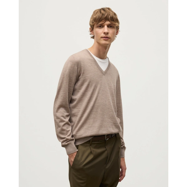 Johnstons of Elgin Fin Light Brown V Neck Superfine Cashmere Jumper