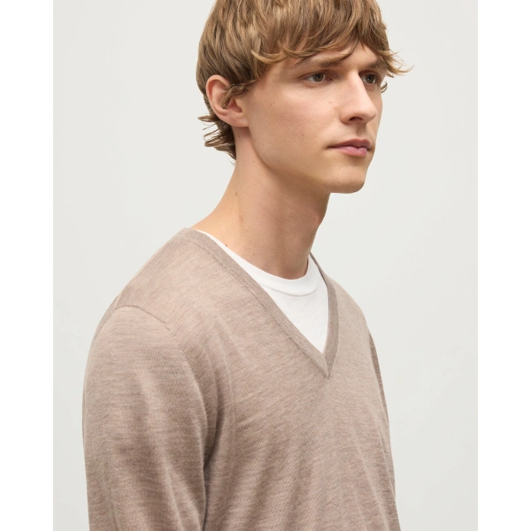 Johnstons of Elgin Fin Light Brown V Neck Superfine Cashmere Jumper